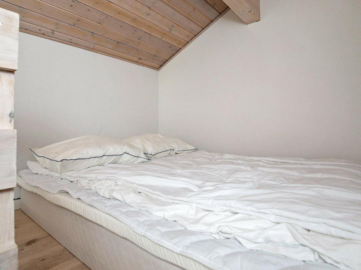 8 Person Holiday Home In Ulfborg Thorsminde Экстерьер фото